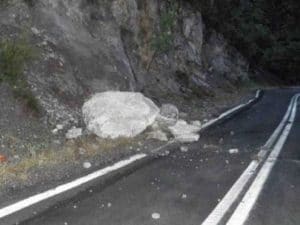 Κυκλοφορία στον παλαιό δρόμο Καλαμάτα - Σπάρτη, αλλά με μεγάλη προσοχή