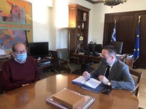 Π. Νίκας στη συνάντηση με τον Στ. Πέτσα, “επιβάλλεται να προχωρήσουν ταχύτατα οι μεταρρυθμίσεις στην αυτοδιοίκηση”