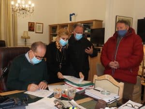 Σύμβαση για αναβάθμιση και βελτίωση του εξωτερικού υδραγωγείου στα Παραδείσια υπέγραψε ο περιφερειάρχης Π. Νίκας