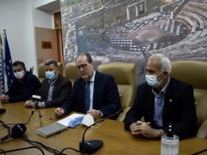 Την Προγραμματική Σύμβαση για το Γήπεδο του Μεσσηνιακού υπέγραψε ο Περιφερειάρχης