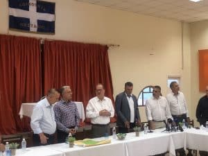 Υπογράφηκε στη Νεστάνη από τον περιφερειάρχη Πελοποννήσου Π. Νίκα η σύμβαση για το γήπεδο της ΕΠΣ Αρκαδίας