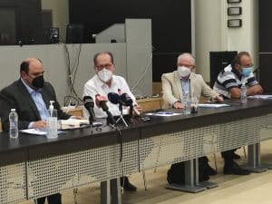 Επίσπευση αντιπλημμυρικών, γρήγορη καταβολή αποζημιώσεων, αποφυγή γραφειοκρατίας, τα βασικά στοιχεία στις συσκέψεις του κυβερνητικού κλιμακίου κατά τις συσκέψεις για τους πυρόπληκτους σε Σπάρτη και Τρίπολη