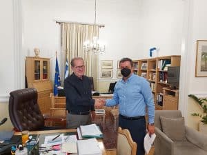 Προγραμματική σύμβαση για το γήπεδο της Μελιγούς υπέγραψε ο περιφερειάρχης Πελοποννήσου Π. Νίκας με τον δήμαρχο Βόρειας Κυνουρίας, επίκειται μία ακόμα για τον Ατσίγγανο
