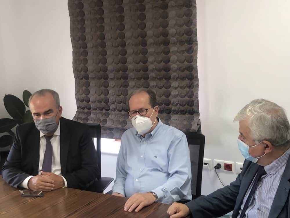 Ο σχεδιασμός και ο προγραμματισμός του ΣΔΑΜ αντικείμενο ενημέρωσης από τον αναπληρωτή υπουργό Ανάπτυξης και Επενδύσεων Νίκο Παπαθανάση προς τον περιφερειάρχη Πελοποννήσου Π. Νίκα και δημάρχους
