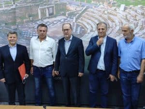 Συμβάσεις περί τις 600.000 ευρώ υπέγραψε ο περιφερειάρχης Πελοποννήσου Π. Νίκας στη Μεσσηνία