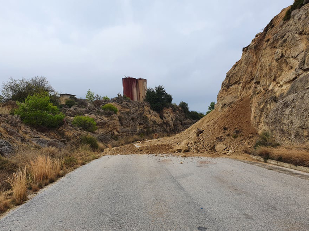 Εργα στο οδικό δίκτυο της Π.Ε. Κορινθίας