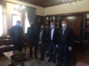 Συνάντηση στην Π.Ε. Κορινθίας με τον πρόεδρο και τον γ.γ. του Επιμελητηρίου