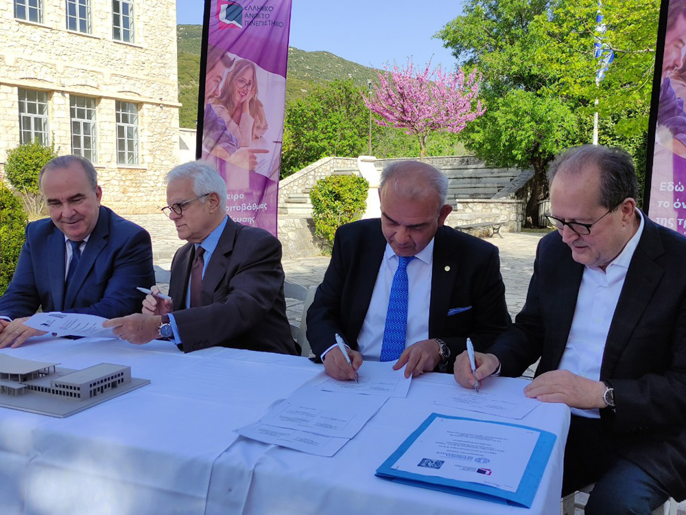 Η προγραμματική σύμβαση για την αξιοποίηση της Μαυρακείου Σχολής υπογράφηκε στο Ελληνικό από Περιφέρεια, ΕΜΠ και ΕΑΠ