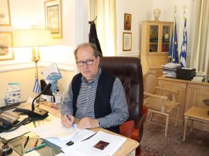 Ο περιφερειάρχης Πελοποννήσου Π. Νίκας υπέγραψε προγραμματική σύμβαση για την οργάνωση και λειτουργία στην Σπάρτη περιπτέρου τουριστικής πληροφόρησης (infokiosk)