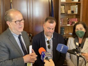 Συμβάσεις έργων 1,2 εκ ευρώ στην Κορινθία υπέγραψε ο περιφερειάρχης Πελοποννήσου Π. Νίκας στην Κόρινθο