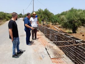 Αυτοψία του αντιπεριφερειάρχη Μεσσηνίας σε οδικά έργα στην περιοχή της Λογγάς