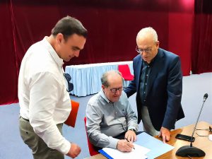 Σύμβαση για καθαρισμό στο εθνικό και επαρχιακό δίκτυο της ανατολικής Λακωνίας υπέγραψε ο περιφερειάρχης Πελοποννήσου Π. Νίκας