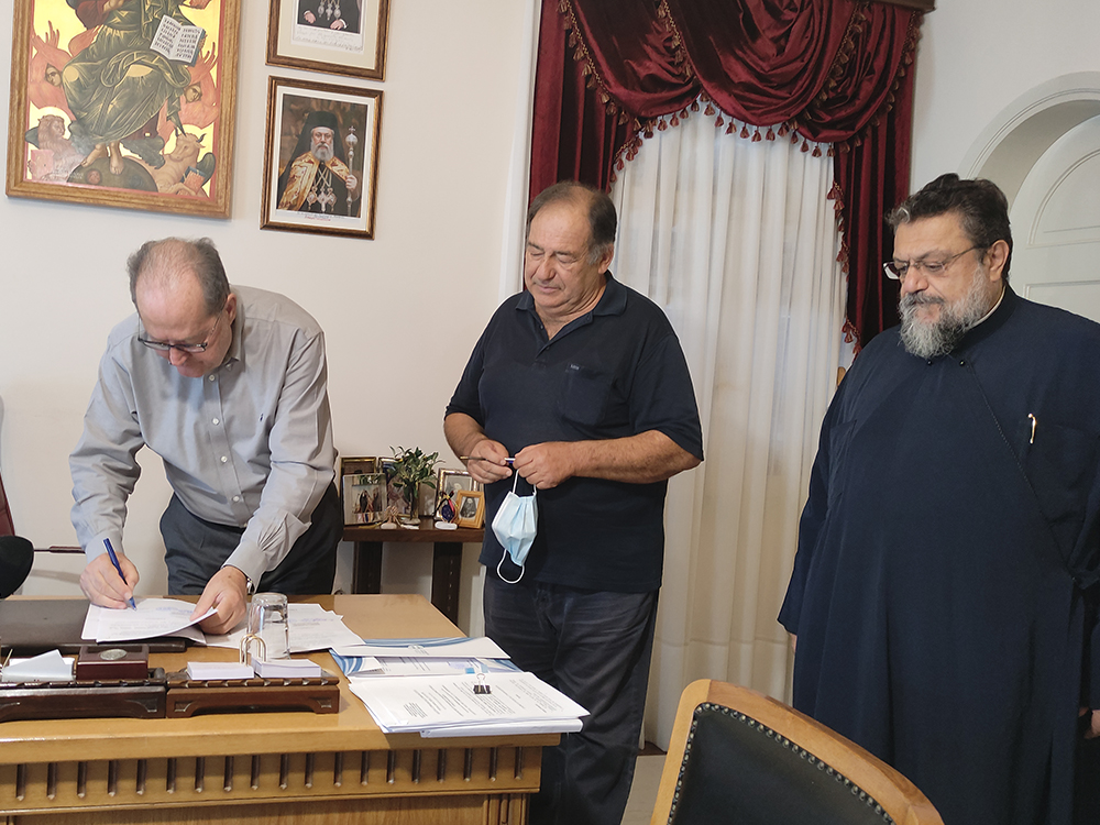 Υπογράφηκε από τον περιφερειάρχη Πελοποννήσου Π. Νίκα η σύμβαση για την βελτίωση του τμήματος Στούπα – Πλάτσα – Αγιος Νίκωνας