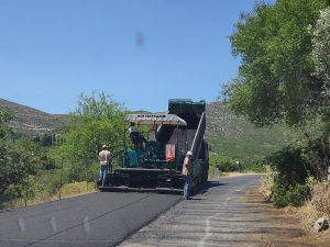 Με εντατικούς ρυθμούς εκτελούνται τα δημόσια έργα στη Λακωνία
