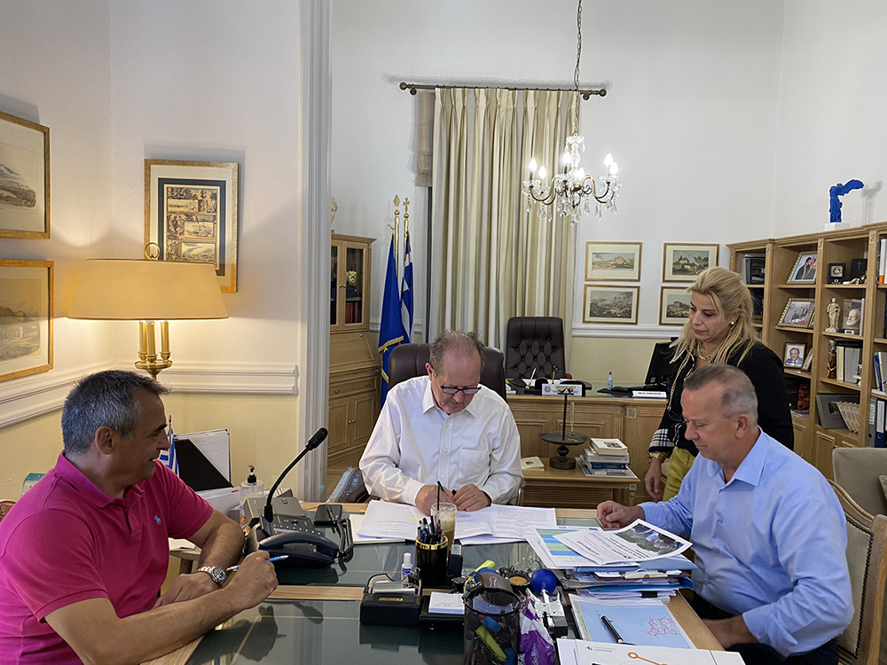 Προγραμματική σύμβαση Περιφέρειας Πελοποννήσου και Δήμου Τρίπολης για το γήπεδο Φιλικών