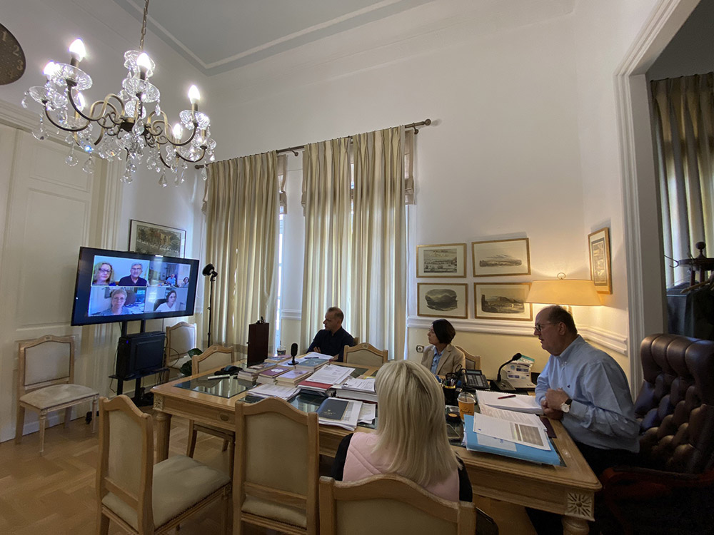 Σύσκεψη για τα εγκαταλελειμμένα και ανεπιτήρητα ιπποειδή σε 3 Π.Ε. της Περιφέρειας Πελοποννήσου