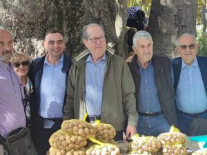 Στην γιορτή κάστανου στην Αρνα ο περιφερειάρχης Πελοποννήσου Π. Νίκας
