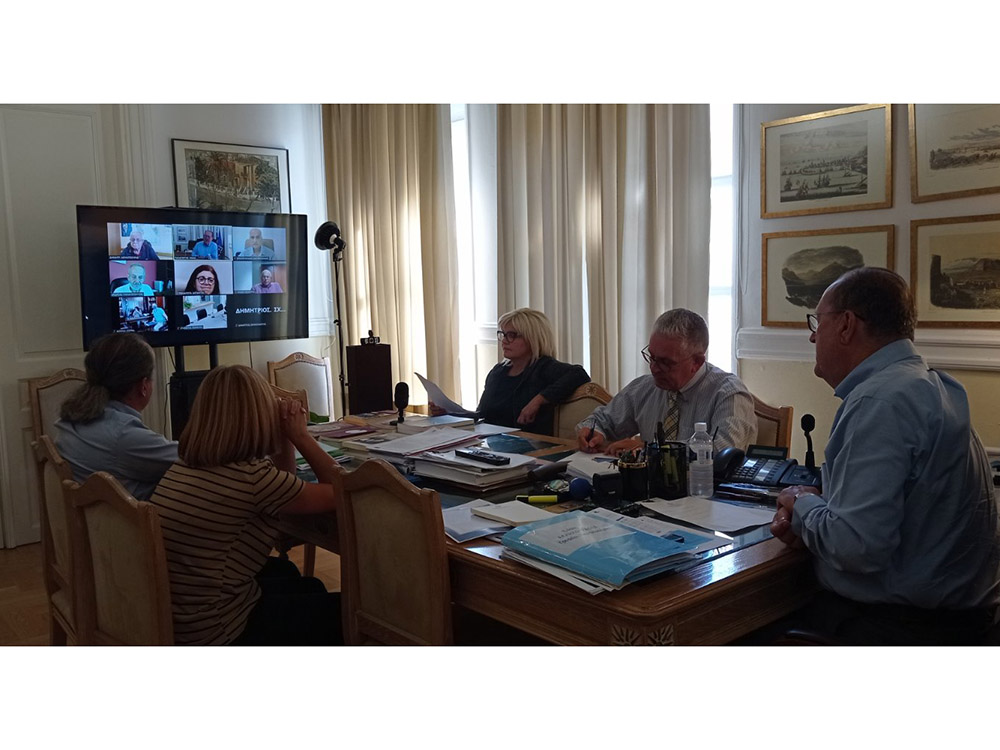 Σύσκεψη για οικονομικά και άλλα θέματα υπό τον περιφερειάρχη Πελοποννήσου Π. Νίκα