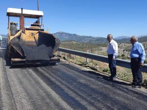 Αυτοψία του αντιπεριφερειάρχη Αρκαδίας σε νέο οδικό έργο στην περιοχή του Βαλτετσίου