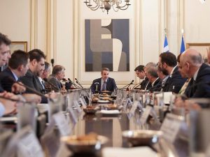 Συνάντηση των 13 περιφερειαρχών της χώρας με τον πρωθυπουργό, την ερχόμενη Δευτέρα 12 Δεκεμβρίου