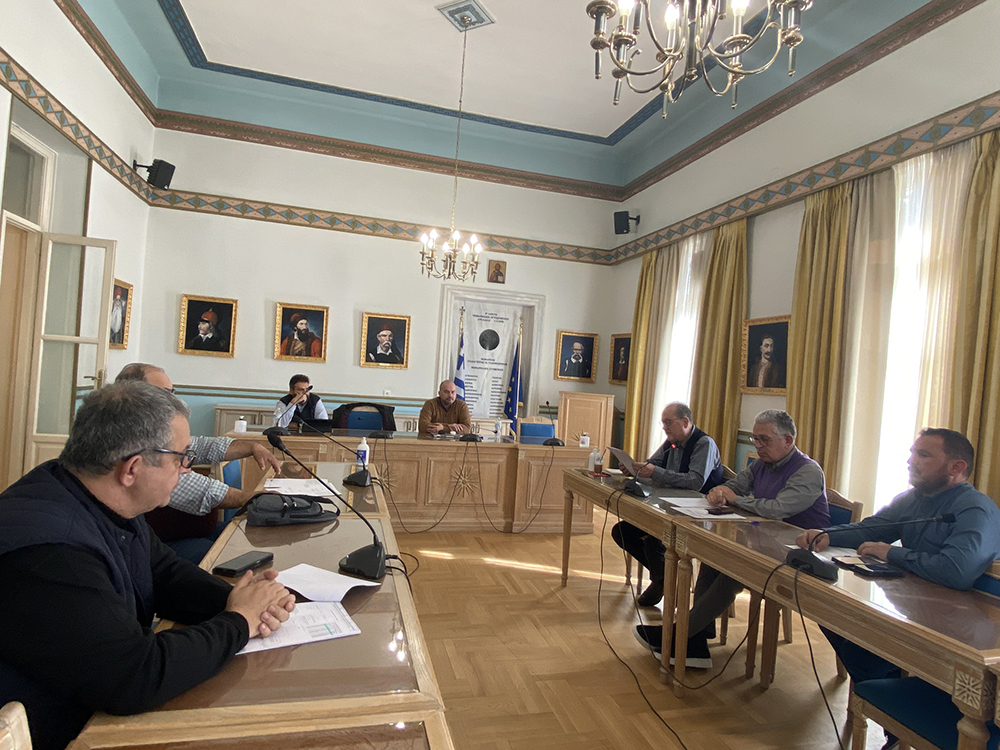 Σύσκεψη υπό τον περιφερειάρχη Πελοποννήσου Π. Νίκα για το θέμα της διαχείρισης απορριμμάτων με ραδιενεργό φορτίο