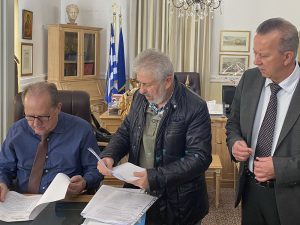 Συμφωνητικό για τον δρόμο προς τη μονή Γοργοεπηκόου υπέγραψε ο περιφερειάρχης Πελοποννήσου Π. Νίκας
