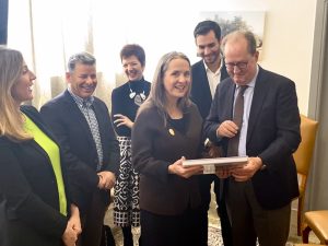 Συνάντηση του περιφερειάρχη Πελοποννήσου Π. Νίκα στην Π.Ε. Μεσσηνίας με στελέχη της Πρεσβείας των ΗΠΑ
