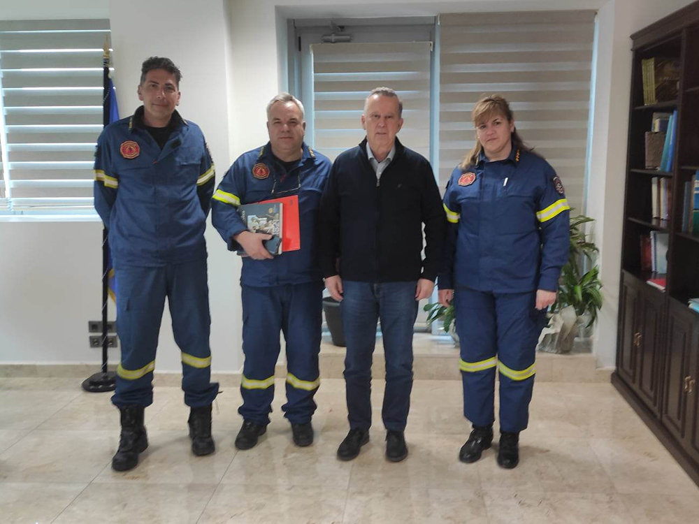 Συνάντηση του αντιπεριφερειάρχη Αρκαδίας με την νέα ηγεσία της Πυροσβεστικής στην Περιφερειακή Ενότητα