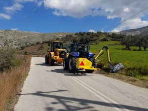 Καθαρισμοί πρανών στο επαρχιακό οδικό δίκτυο της Π.Ε. Αργολίδας