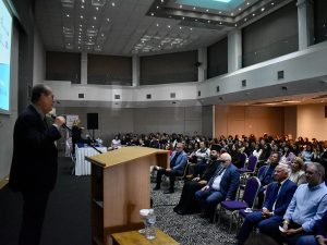 Συνεχής η στήριξη της Περιφέρειας Πελοποννήσου σε κοινωνικές δράσεις για ευπαθείς κοινωνικές ομάδες δήλωσε ο περιφερειάρχης Π. Νίκας στην εκδήλωση της ΕΣΑμεΑ