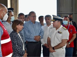 Τραγωδία με ναυάγιο στα ανοιχτά της Πύλου, άμεση η συνδρομή της Περιφέρειας Πελοποννήσου στους διασωθέντες