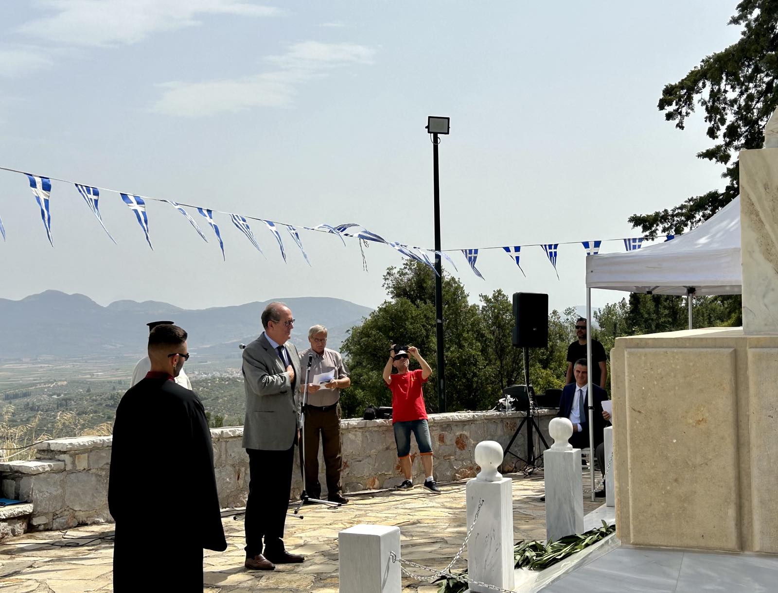 Ο περιφερειάρχης Πελοποννήσου Π. Νίκας στην εκδήλωση για την επέτειο της μάχης στα Δερβενάκια