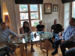 Προετοιμασία για την εκδήλωση που θα γίνει τον Αύγουστο στη Δημητσάνα, στο πλαίσιο του “Peloponnese Food Stories 2023 / Ιστορίες Γεύσεων, Ανθρώπων, Πολιτισμού”