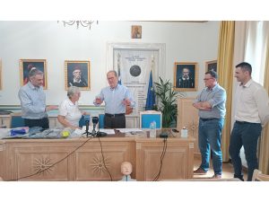 Ο πρόεδρος του ΕΕΣ για την δωρεά διασωστικού και υγειονομικού υλικού από την Περιφέρεια Πελοποννήσου προς το περιφερειακό τμήμα Τρίπολης