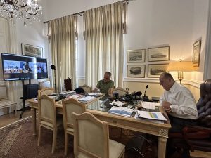 Εργα της Περιφέρειας στη Μεσσηνία εξετάστηκαν σε τηλεδιάσκεψη υπό τον περιφερειάρχη Πελοποννήσου Π. Νίκα