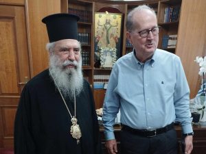 Ο περιφερειάρχης Πελοποννήσου Π. Νίκας στον μητροπολίτη Μονεμβασίας και Σπάρτης Ευστάθιο