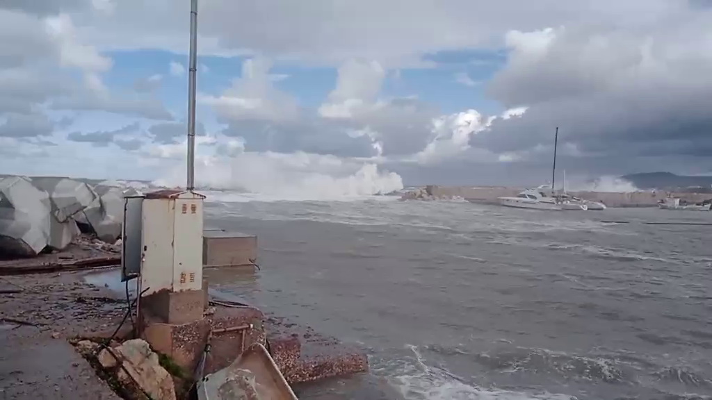 Αυτοψία τις επόμενες ημέρες στο χτυπημένο από την κακοκαιρία λιμάνι της Μαραθούπολης, η δαπάνη για την όποια ζημιά θα καλυφθεί από την ασφάλεια