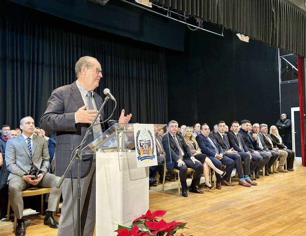 Ο περιφερειάρχης Πελοποννήσου Π. Νίκας στην ορκωμοσία του δημάρχου Κορίνθου, “προτεραιότητα η αντιμετώπιση της διάβρωσης στον Κορινθιακό Κόλπο”