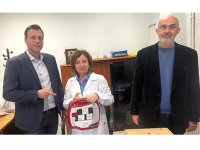 Περιφέρεια Πελοποννήσου | Δωρεά Αυτόματου Εξωτερικού Απινιδωτή για την ενίσχυση του Κέντρου Υγείας Άργους