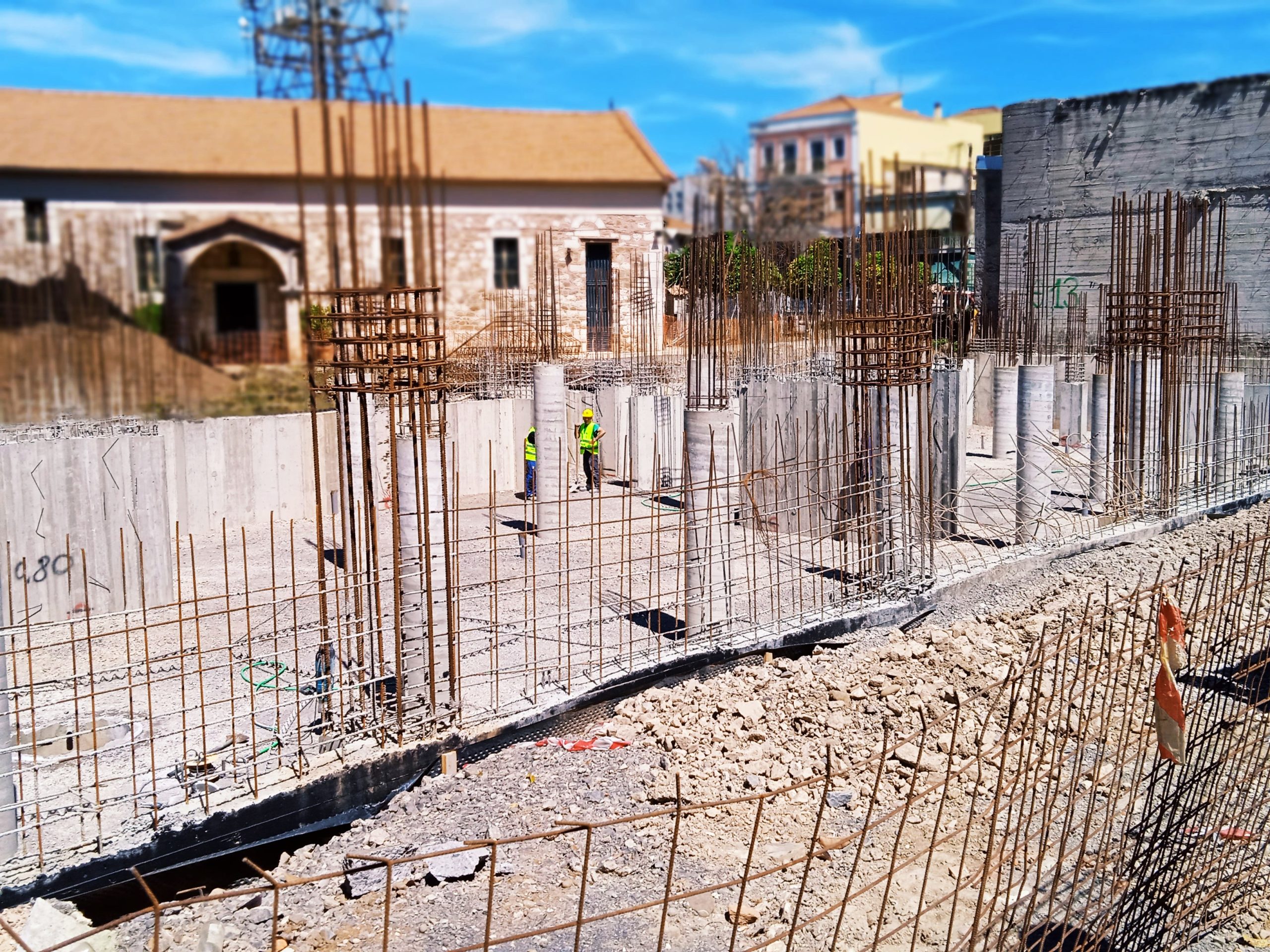Στο έργο ανέγερσης μονάδας φροντίδας ηλικιωμένων στη Μεγαλόπολη ο Περιφερειάρχης Δημήτρης Πτωχός - Στο έργο ανέγερσης μονάδας φροντίδας ηλικιωμένων στη Μεγαλόπολη ο Περιφερειάρχης Δημήτρης Πτωχός