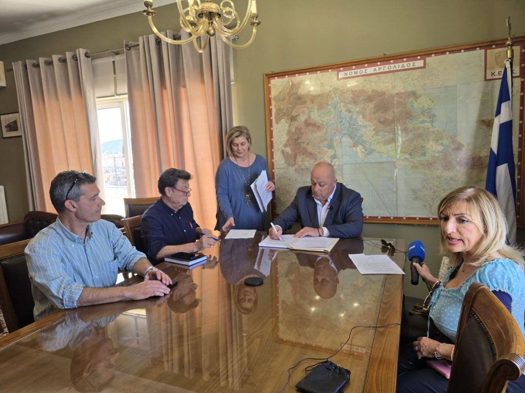Υπογραφή σύμβασης για τα έργα μεταφοράς νερού από τη διώρυγα Αναβάλου στην περιοχή Ασίνης στην Π.Ε. Αργολίδας