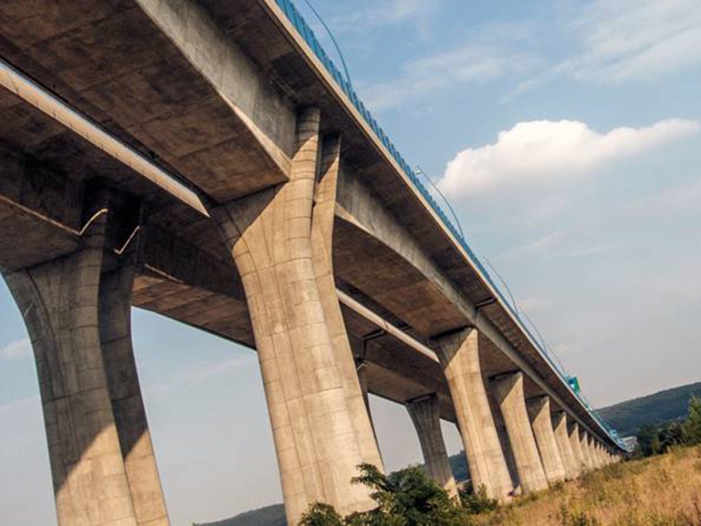 B2Green domhsh concrete bridge