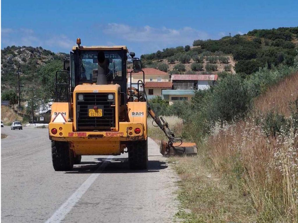 Συνεχείς εργασίες καθαρισμού στο οδικό δίκτυο της ΠΕ Αργολίδας