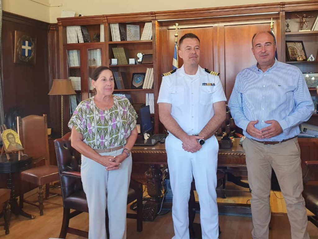 Εθιμοτυπική επίσκεψη του νέου Λιμενάρχη Κορινθίας στην Π.Ε. Κορινθίας