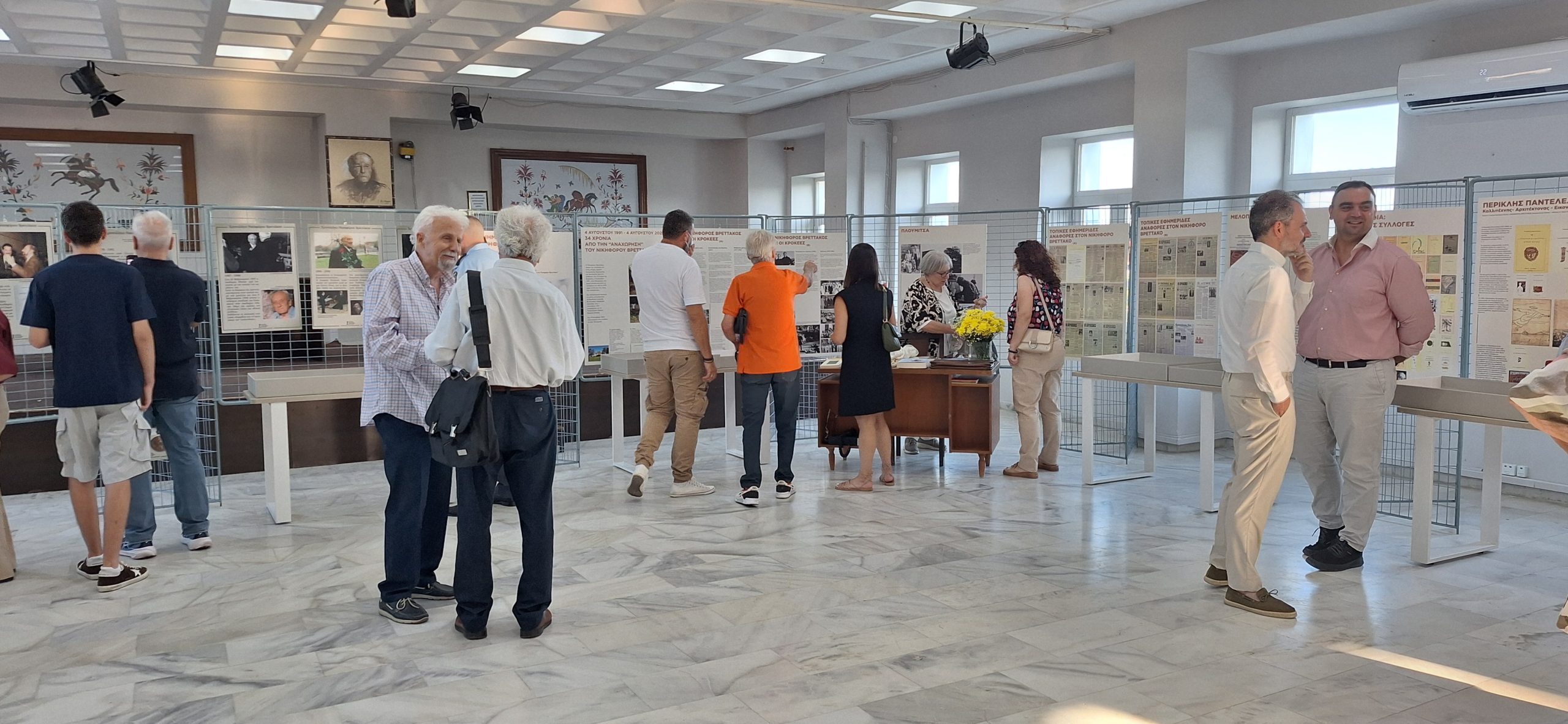 Ο Αντιπεριφερειάρχης Λακωνίας  στα εγκαίνια της έκθεσης «Μνήμη Νικηφόρου Βρεττάκου» - Ο Αντιπεριφερειάρχης Λακωνίας  στα εγκαίνια της έκθεσης «Μνήμη Νικηφόρου Βρεττάκου»