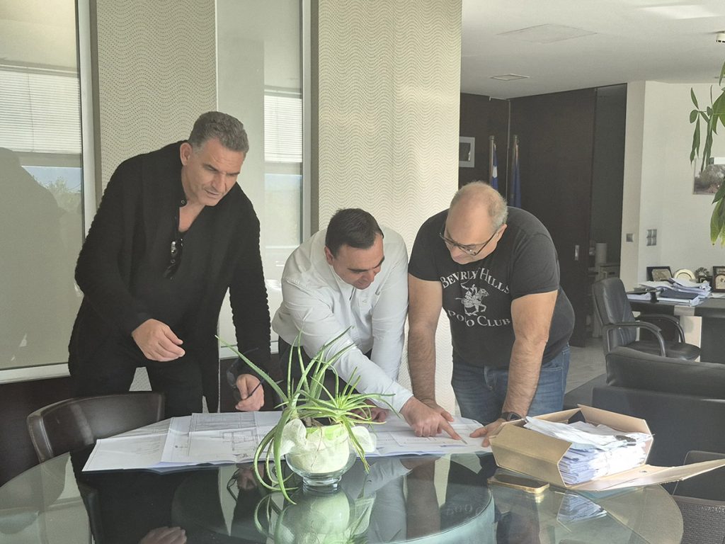 Σύσκεψη του Αντιπεριφερειάρχη Λακωνίας Θεόδωρου Βερούτη για το Κλειστό Γυμναστήριο Νεάπολης