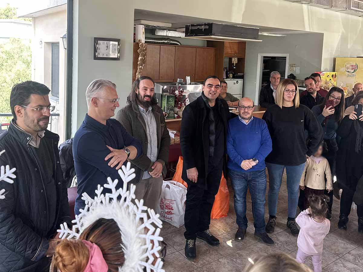 Χριστουγεννιάτικες ευχές και χαμόγελα στο Ενιαίο Ειδικό Επαγγελματικό Γυμνάσιο – Λύκειο Πετρίνας 2