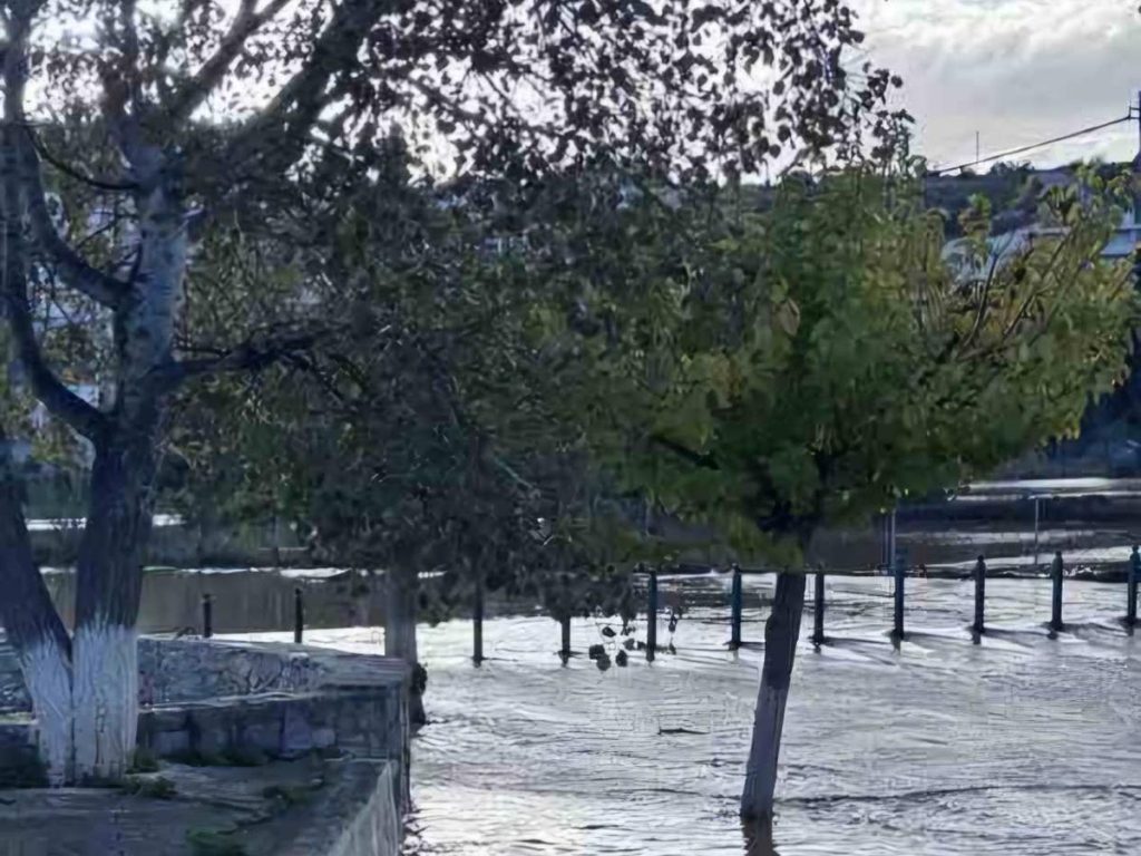 katastrofes plimmires