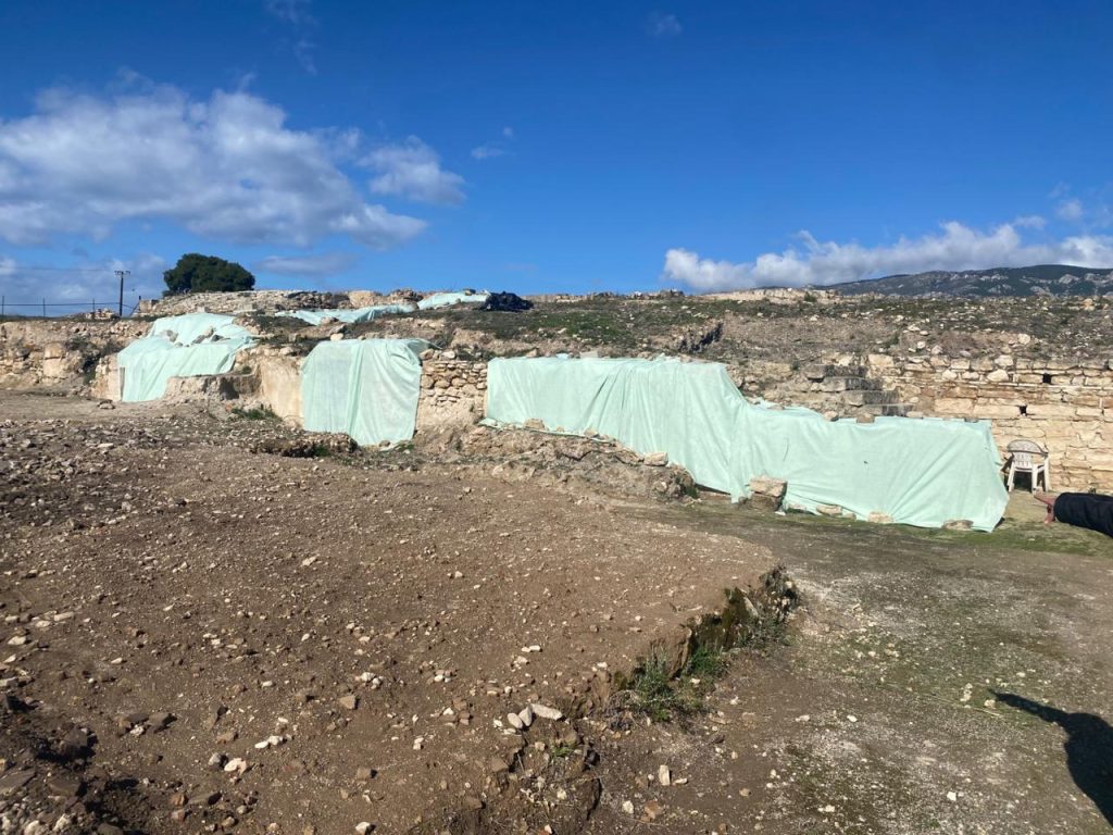 anaskafes korinthia 1