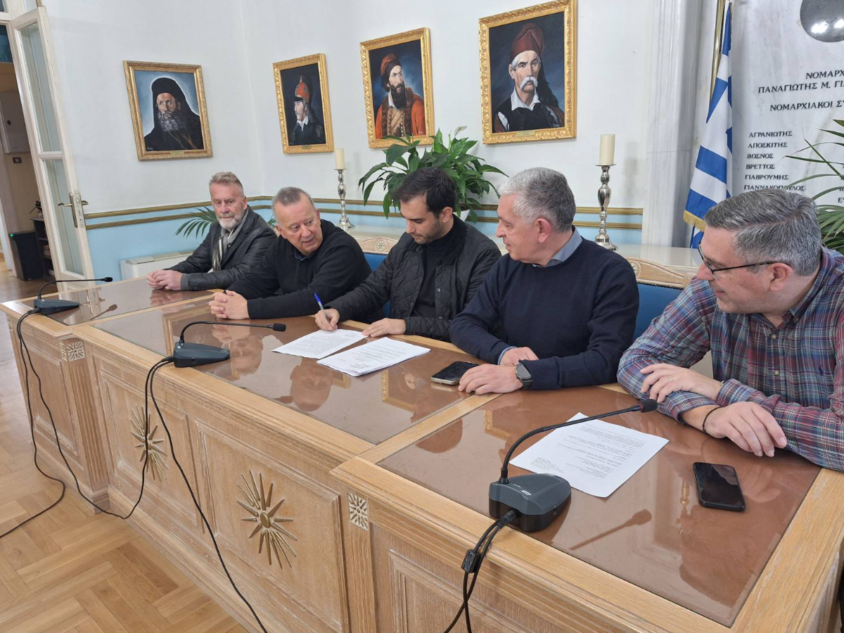 arkadia apokatastasi in apostolou pavlou petrou